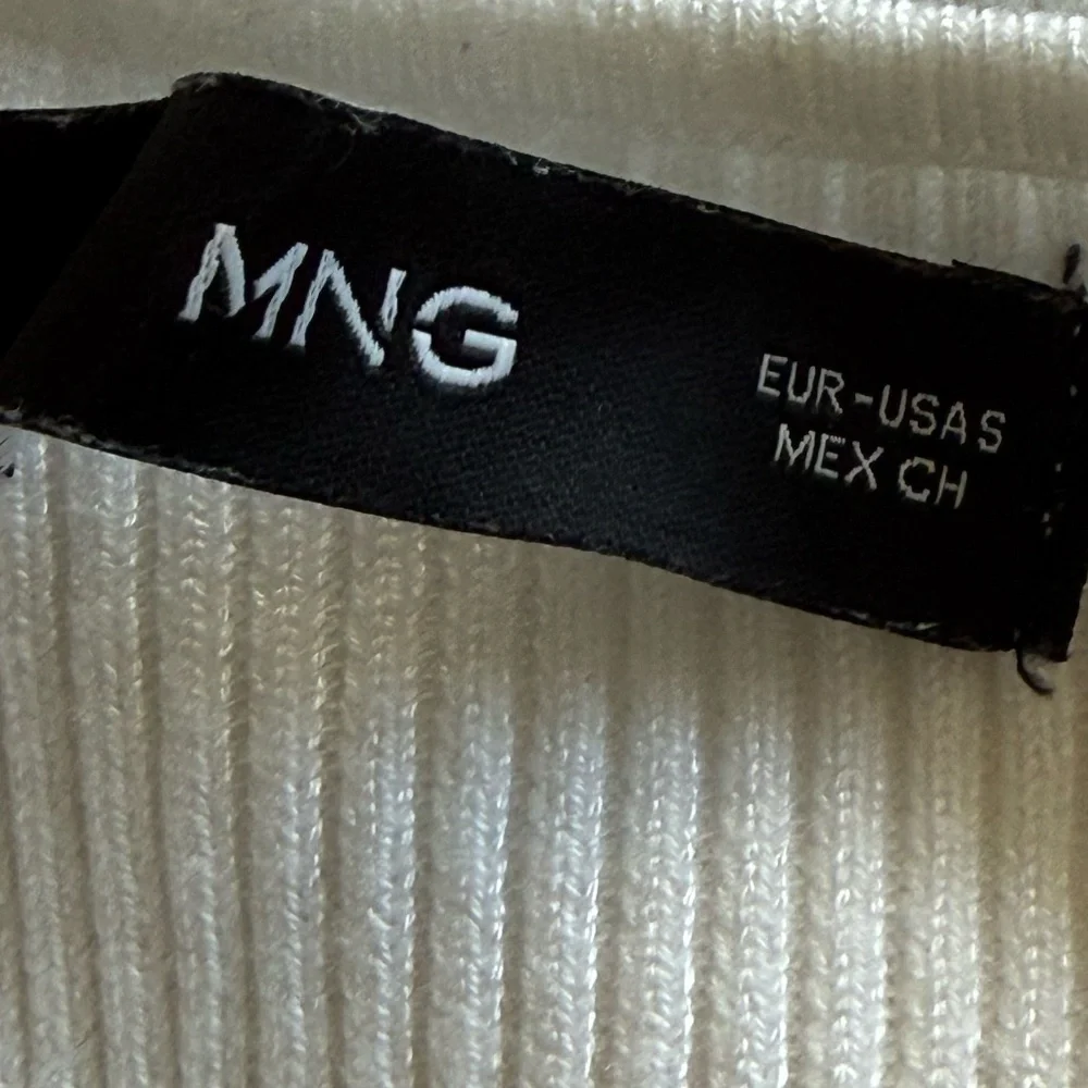 Mango White Ribbed Tank Top | Stretchy | Classic | Size S - Picture 3 of 6